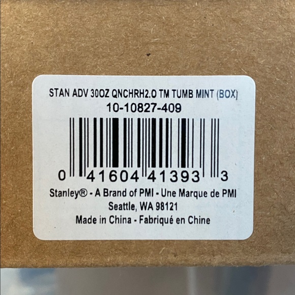 Stanley Mint Green Travel Mug with Handle - Picture 8 of 8